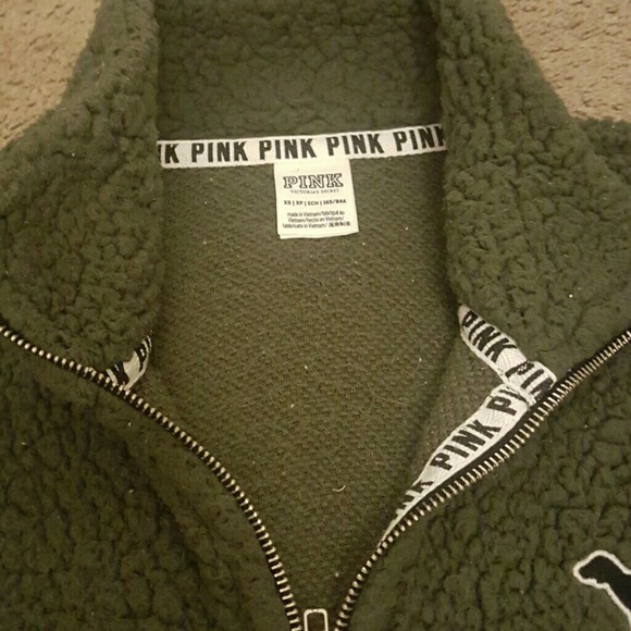 Pink sweater - Picture 2 of 3